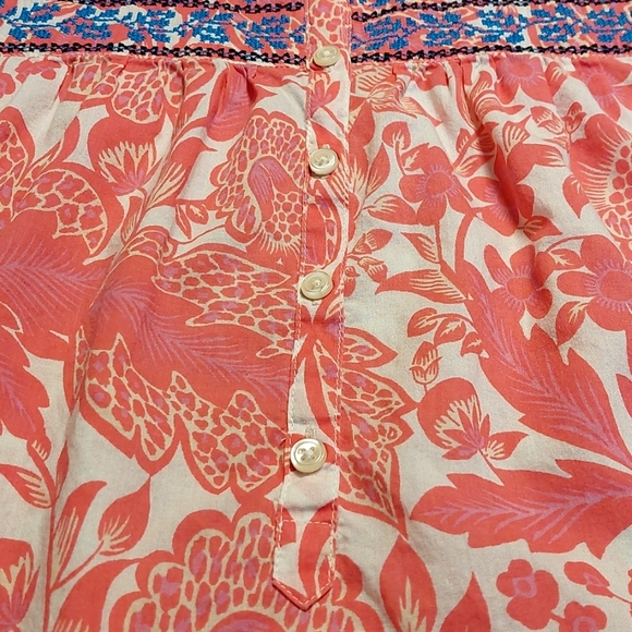J. Crew floral embroidered popover top, size XS (runs big) - Picture 9 of 9